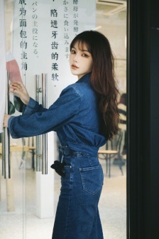 寄生嗜育